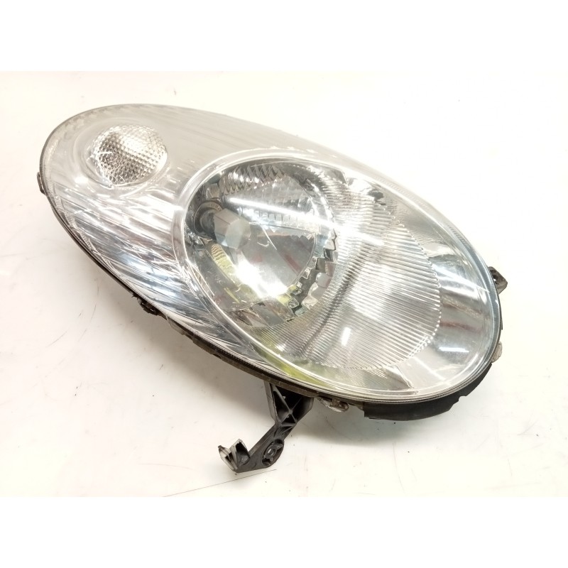 Recambio de faro derecho para nissan micra (k12e) 1.4 cat referencia OEM IAM 26010AX700  