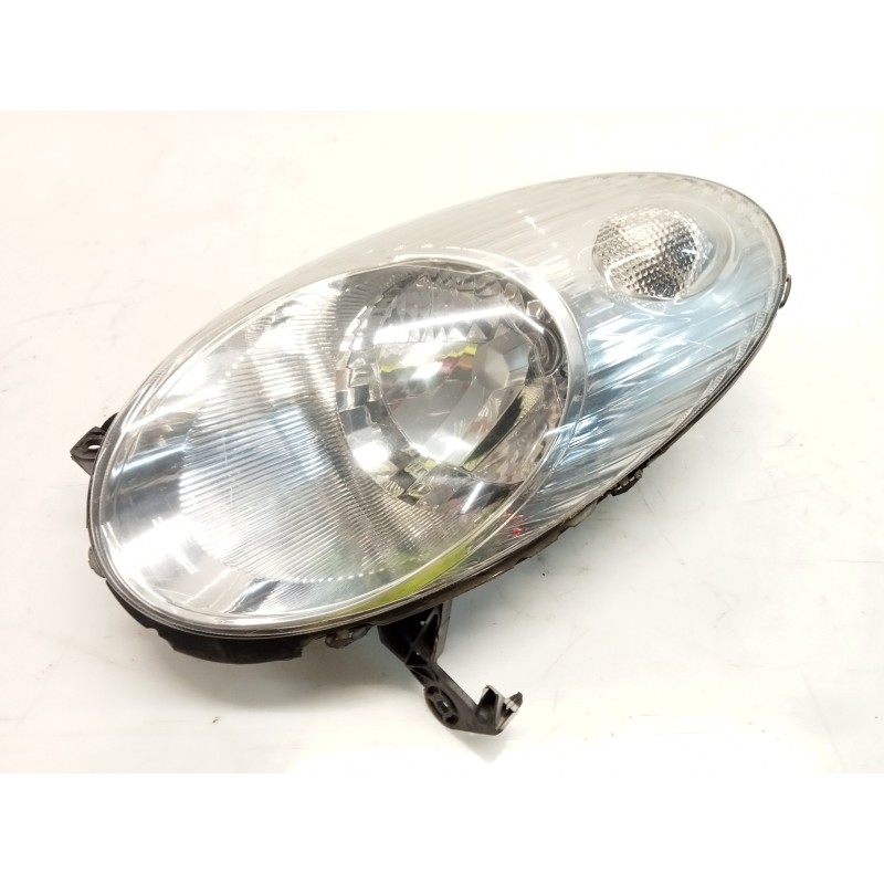 Recambio de faro izquierdo para nissan micra (k12e) 1.4 cat referencia OEM IAM 26060BC500  