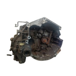 Recambio de caja cambios para citroen xsara berlina 1.6i 16v sx referencia OEM IAM 20CN28  