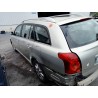 toyota avensis wagon (t25) del año 2005