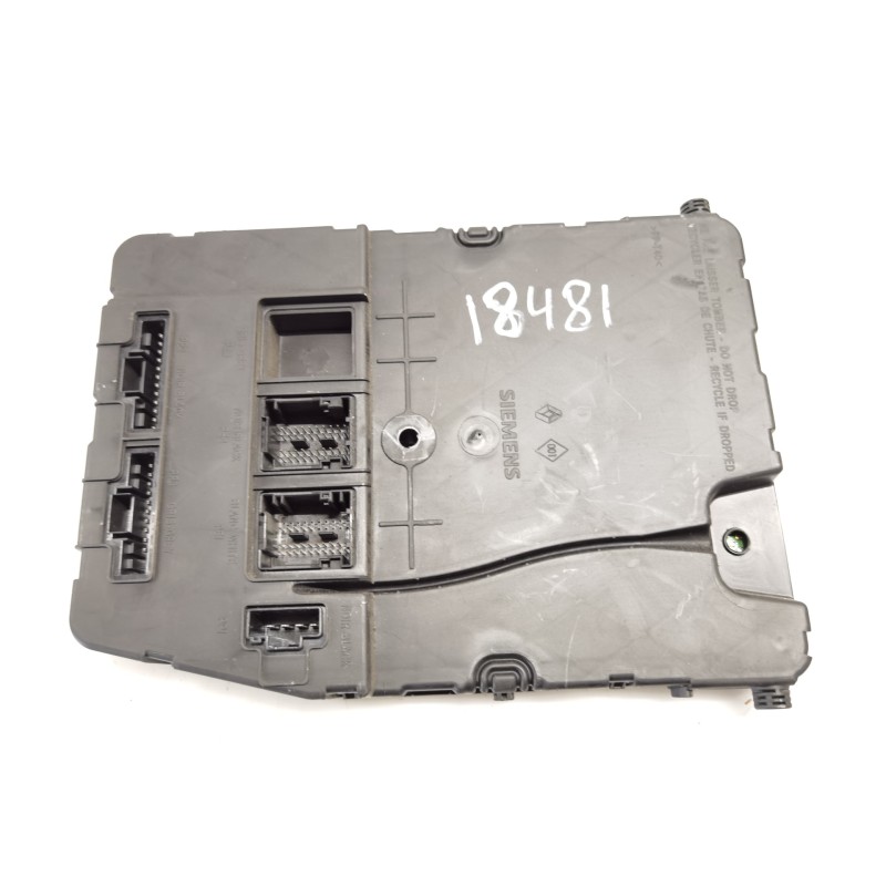 Recambio de uch para renault scenic ii authentique referencia OEM IAM 8200606824  
