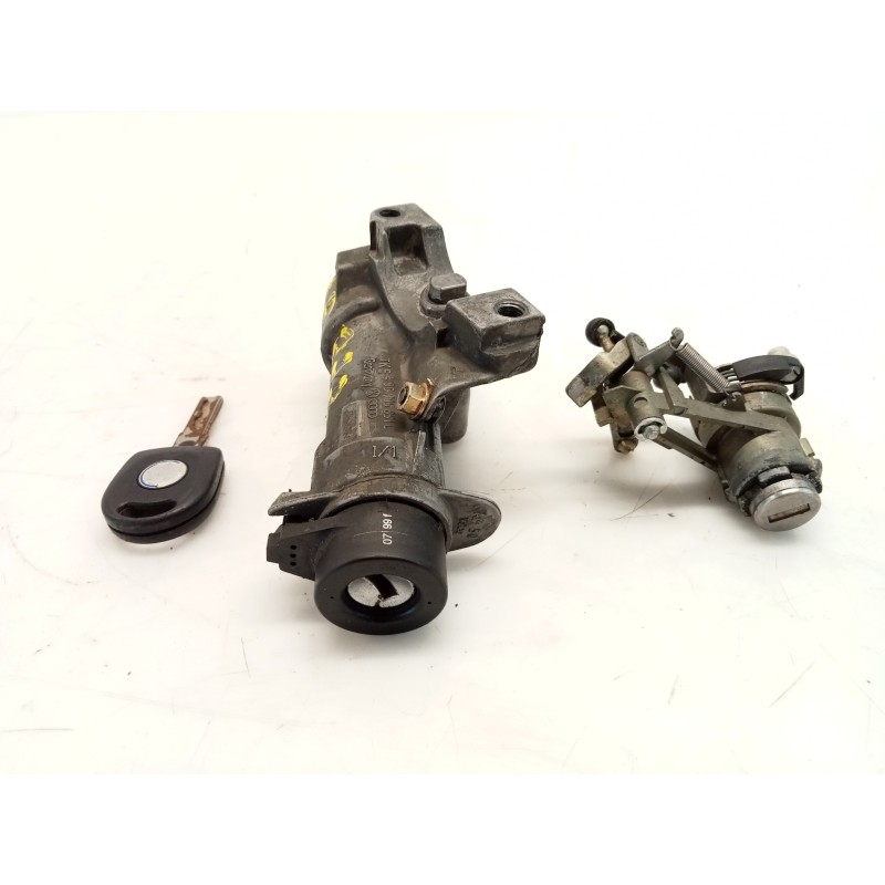 Recambio de antirrobo para volkswagen golf iv berlina (1j1) advance referencia OEM IAM 4B0905851C Recambio de antirrobo para volkswagen golf iv berlina (1j1) advance referencia OEM IAM 4B0905851C