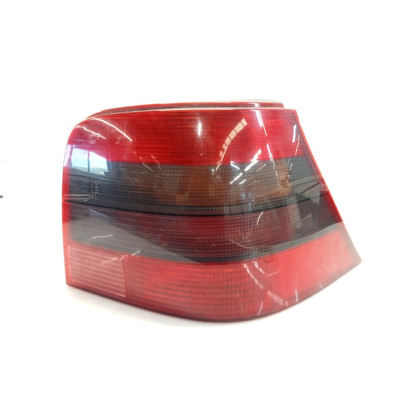 Recambio de piloto trasero derecho para volkswagen golf iv berlina (1j1) advance referencia OEM IAM Recambio de piloto trasero derecho para volkswagen golf iv berlina (1j1) advance referencia OEM IAM