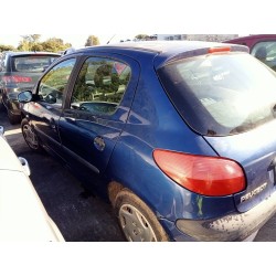 peugeot 206 berlina del año 2001