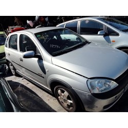 opel corsa c del año 2001
