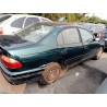 toyota avensis berlina (t 22) del año 2001