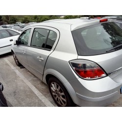 opel astra h berlina del año 2007