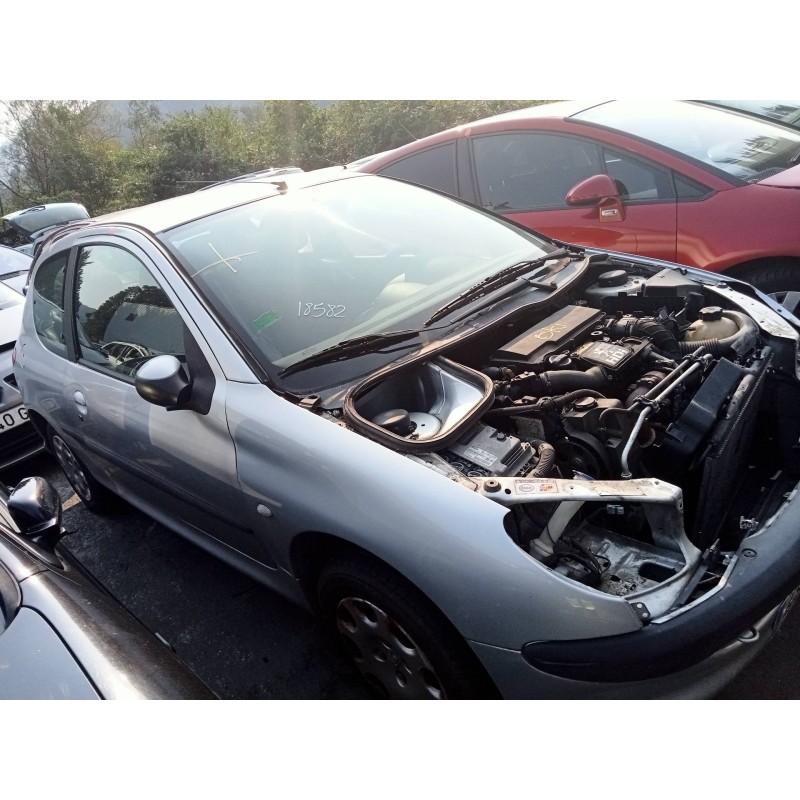 peugeot 206 berlina del año 2004