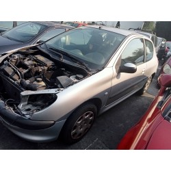 peugeot 206 berlina del año 2004