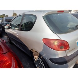 peugeot 206 berlina del año 2004