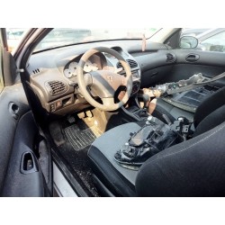peugeot 206 berlina del año 2004