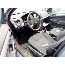 opel astra h berlina del año 2006