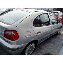renault megane i fase 2 berlina (ba0) del año 2001