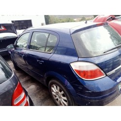 opel astra h berlina del año 2004