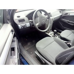 opel astra h berlina del año 2004