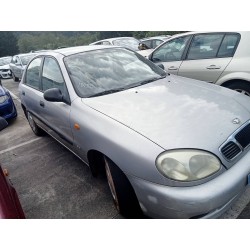 daewoo lanos del año 1999