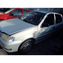 volkswagen polo berlina (6n2) del año 2000