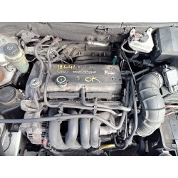 ford focus berlina (cak) del año 2000