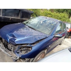 peugeot 206 berlina del año 2000