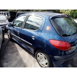 peugeot 206 berlina del año 2000