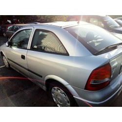 opel astra g berlina del año 2002