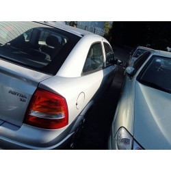 opel astra g berlina del año 2002