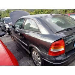 opel astra g berlina del año 2001