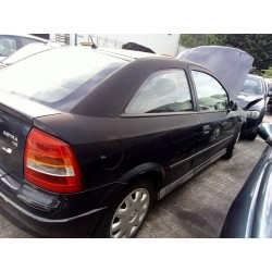 opel astra g berlina del año 2001