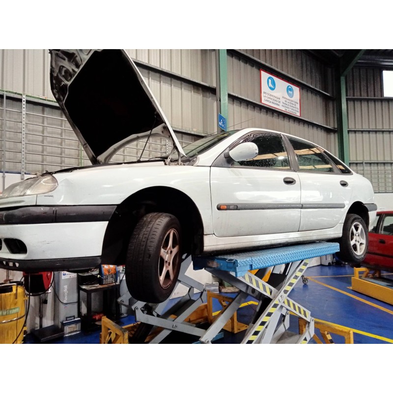 renault laguna (b56) del año 1996