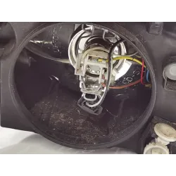 Recambio de faro izquierdo para citroen c2 sx referencia OEM IAM   
