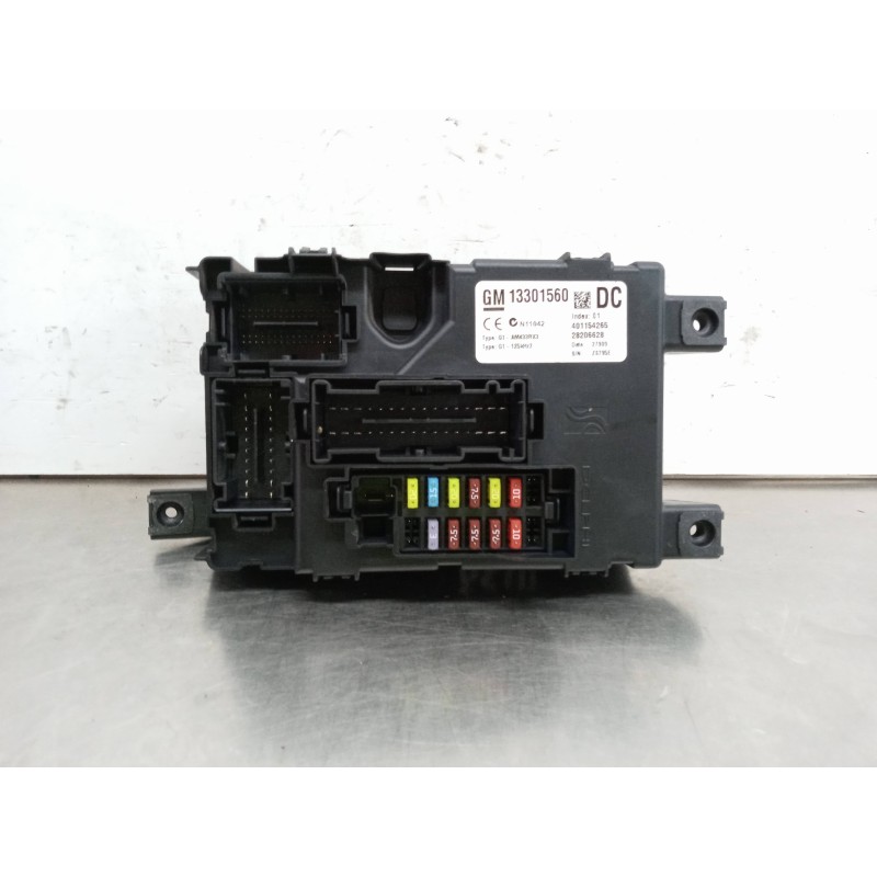 Recambio de caja reles / fusibles para opel corsa d essentia referencia OEM IAM 13301560 28206628 401154265 Recambio de caja reles / fusibles para opel corsa d essentia referencia OEM IAM 13301560 28206628 401154265