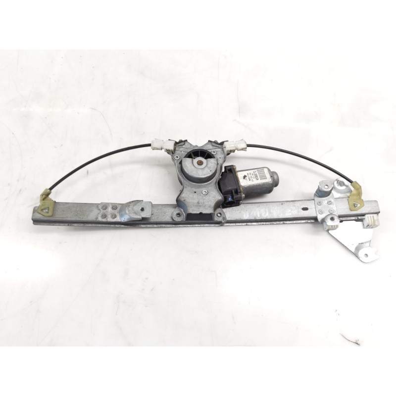 Recambio de elevalunas trasero derecho para nissan primera berlina (p12) acenta referencia OEM IAM 400600T1 Recambio de elevalunas trasero derecho para nissan primera berlina (p12) acenta referencia OEM IAM 400600T1