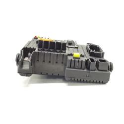 Recambio de caja reles / fusibles para volvo xc90 d5 executive (7 asientos) (136kw) referencia OEM IAM 28080156  