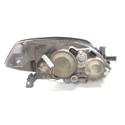 Recambio de faro izquierdo para nissan primera berlina (p12) acenta referencia OEM IAM 26060AU810  