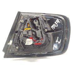 Recambio de piloto trasero izquierdo para nissan primera berlina (p11) 2.0 navigation referencia OEM IAM 23080106  