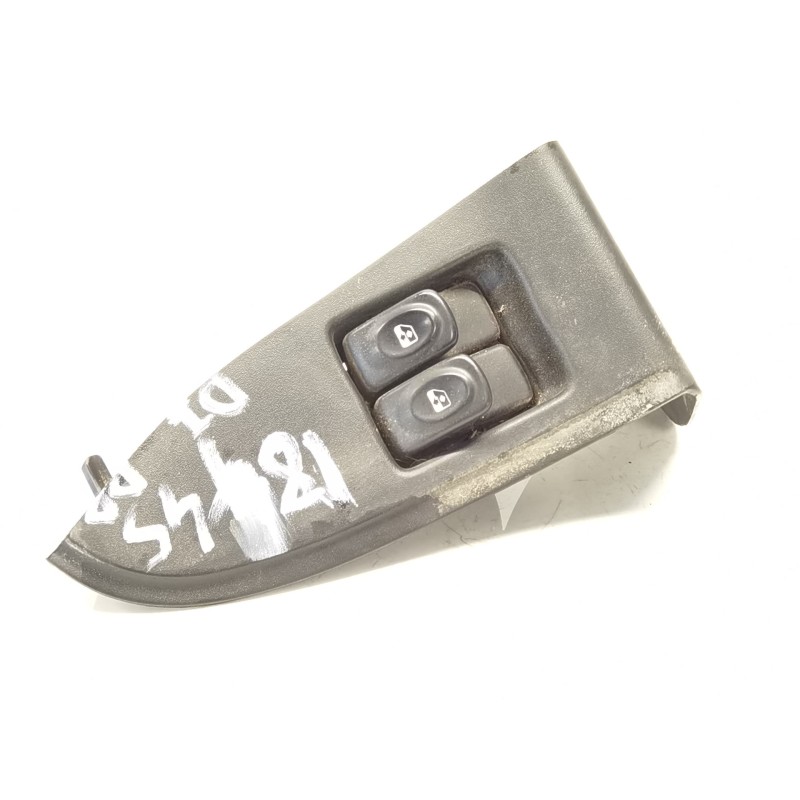 Recambio de mando elevalunas delantero izquierdo para renault kangoo (f/kc0) authentique referencia OEM IAM 7700304762 Recambio de mando elevalunas delantero izquierdo para renault kangoo (f/kc0) authentique referencia OEM IAM 7700304762