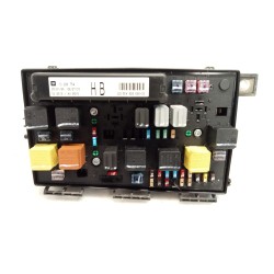 Recambio de caja reles / fusibles para opel astra h berlina cosmo referencia OEM IAM 13206754 5DK00866838 