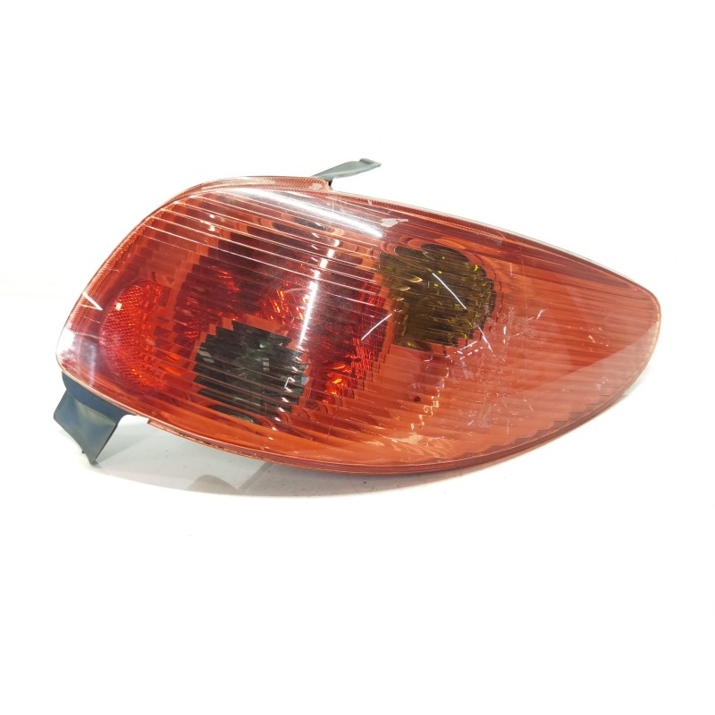 Recambio de piloto trasero derecho para peugeot 206 berlina xt referencia OEM IAM   