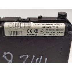 Recambio de uch para renault megane ii berlina 5p confort authentique referencia OEM IAM 8200525385  