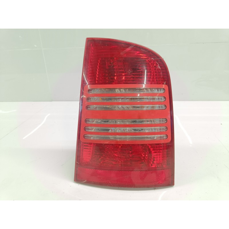 Recambio de piloto trasero derecho para skoda octavia combi (1u5) ambiente referencia OEM IAM   