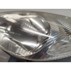 Recambio de faro izquierdo para citroen xsara picasso 2.0 hdi referencia OEM IAM   