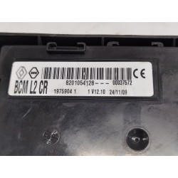 Recambio de caja reles / fusibles para renault clio iii authentique referencia OEM IAM 8201054128 BCM L2 CR 