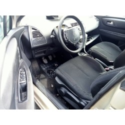 citroen c4 berlina del año 2008
