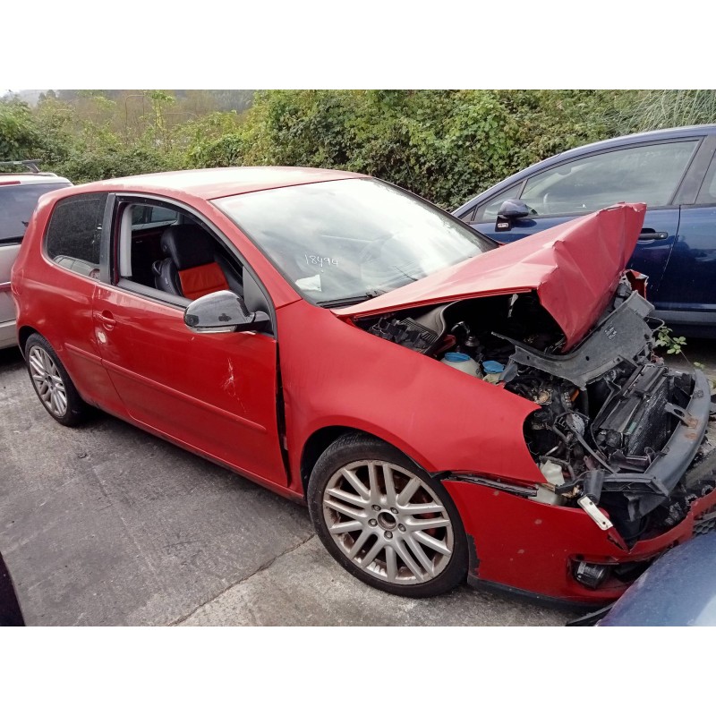 volkswagen golf v berlina (1k1) del año 2004