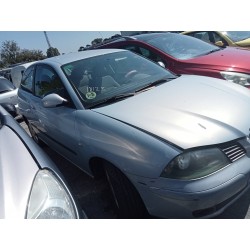 seat ibiza (6l1) del año 2003