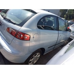seat ibiza (6l1) del año 2003