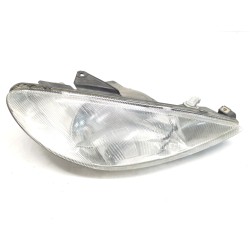 Recambio de faro izquierdo para peugeot 206 berlina xr referencia OEM IAM 9640559580 89005132 