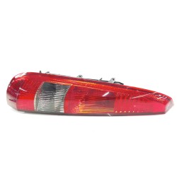Recambio de piloto trasero izquierdo para ford fiesta (cbk) 1.4 tdci cat referencia OEM IAM 2S6113A603BG  