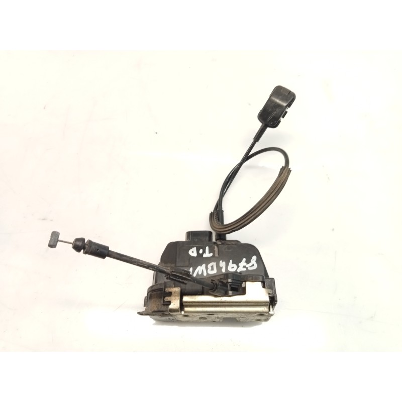 Recambio de cerradura puerta trasera derecha para nissan primera berlina (p12) acenta referencia OEM IAM   