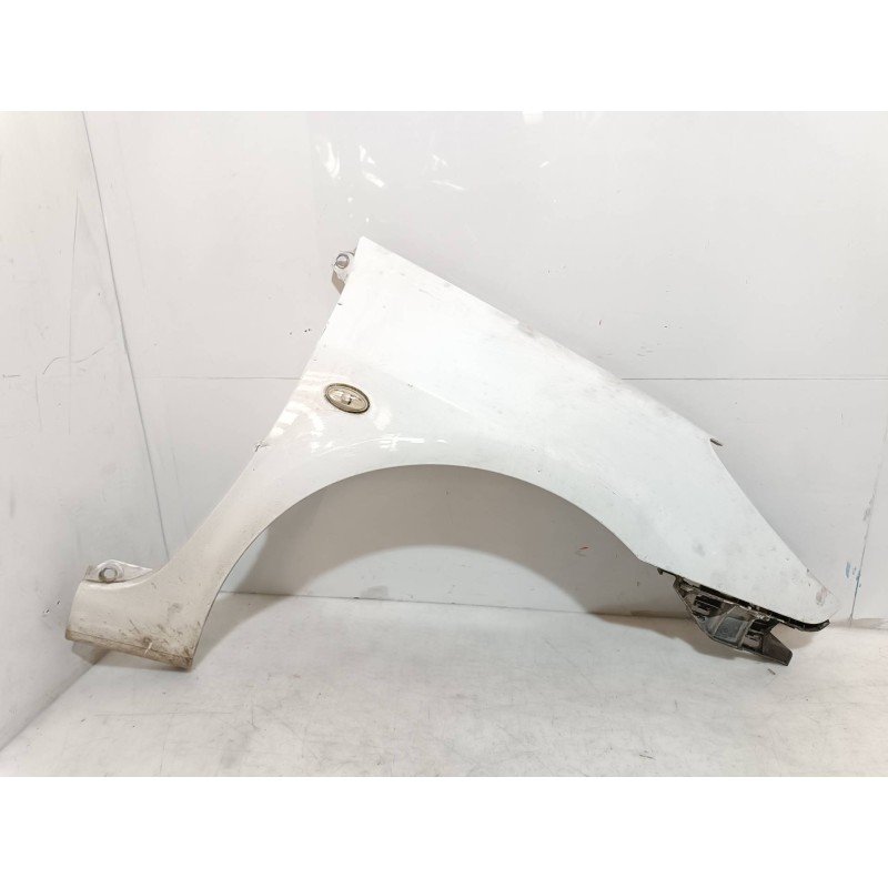 Recambio de aleta delantera derecha para peugeot 307 break/sw (s2) sw referencia OEM IAM Recambio de aleta delantera derecha para peugeot 307 break/sw (s2) sw referencia OEM IAM